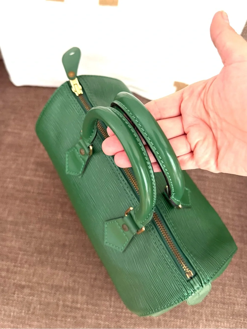 Authentic Louis Vuitton Speedy 25 green epi leather satchel bag  M43014 LV